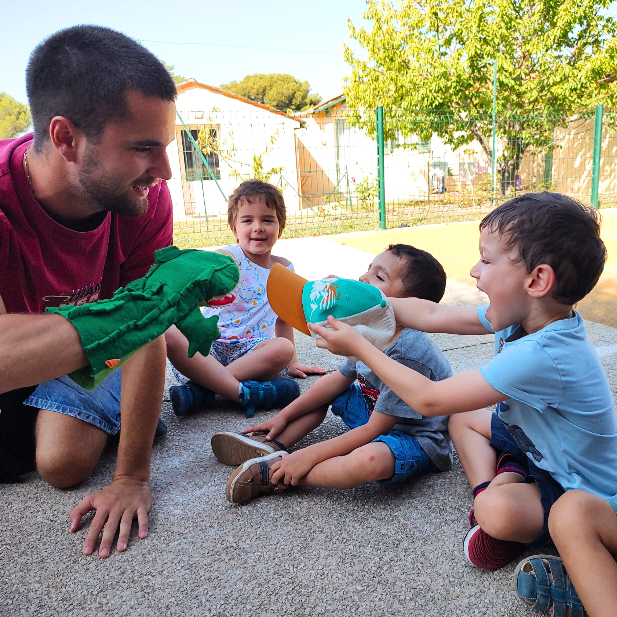Enfants aux Vacances Montessori